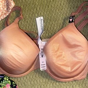 VICTORIA’S SECRET BRA